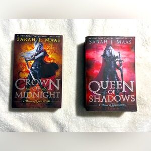 Crown of Midnight & Queen of Shadows